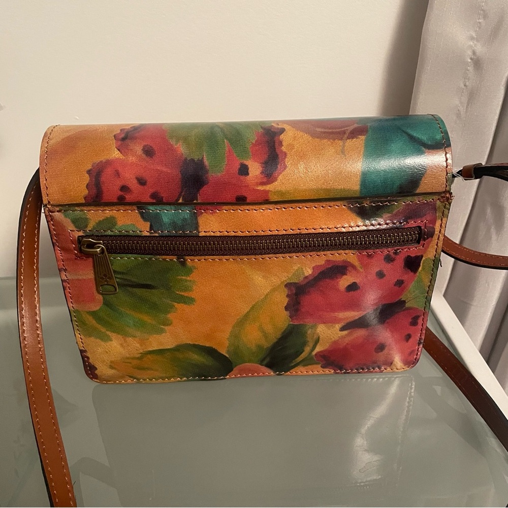 Patricia Nash Watercolor Butterfly cross body purse NWT - Picture 16 of 16